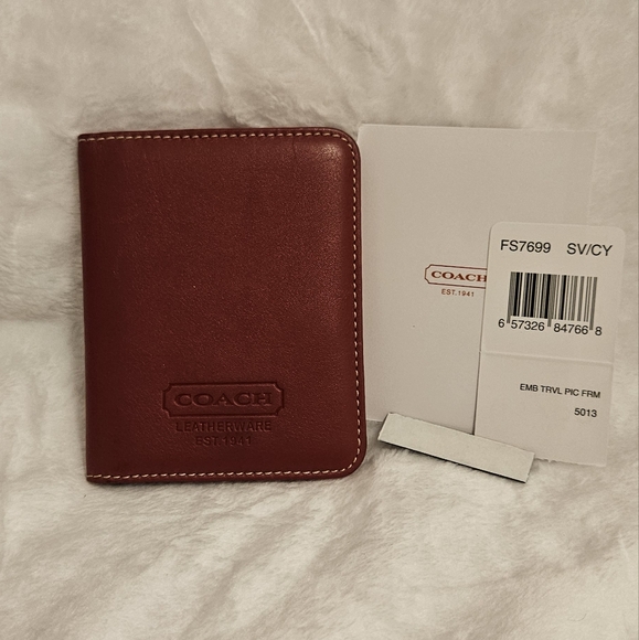COACH 100% LEATHER PHOTO ALBUM BOOK FOR THOSE TREASURED FAMILY & FRIEND PHOTO's - Picture 1 of 6